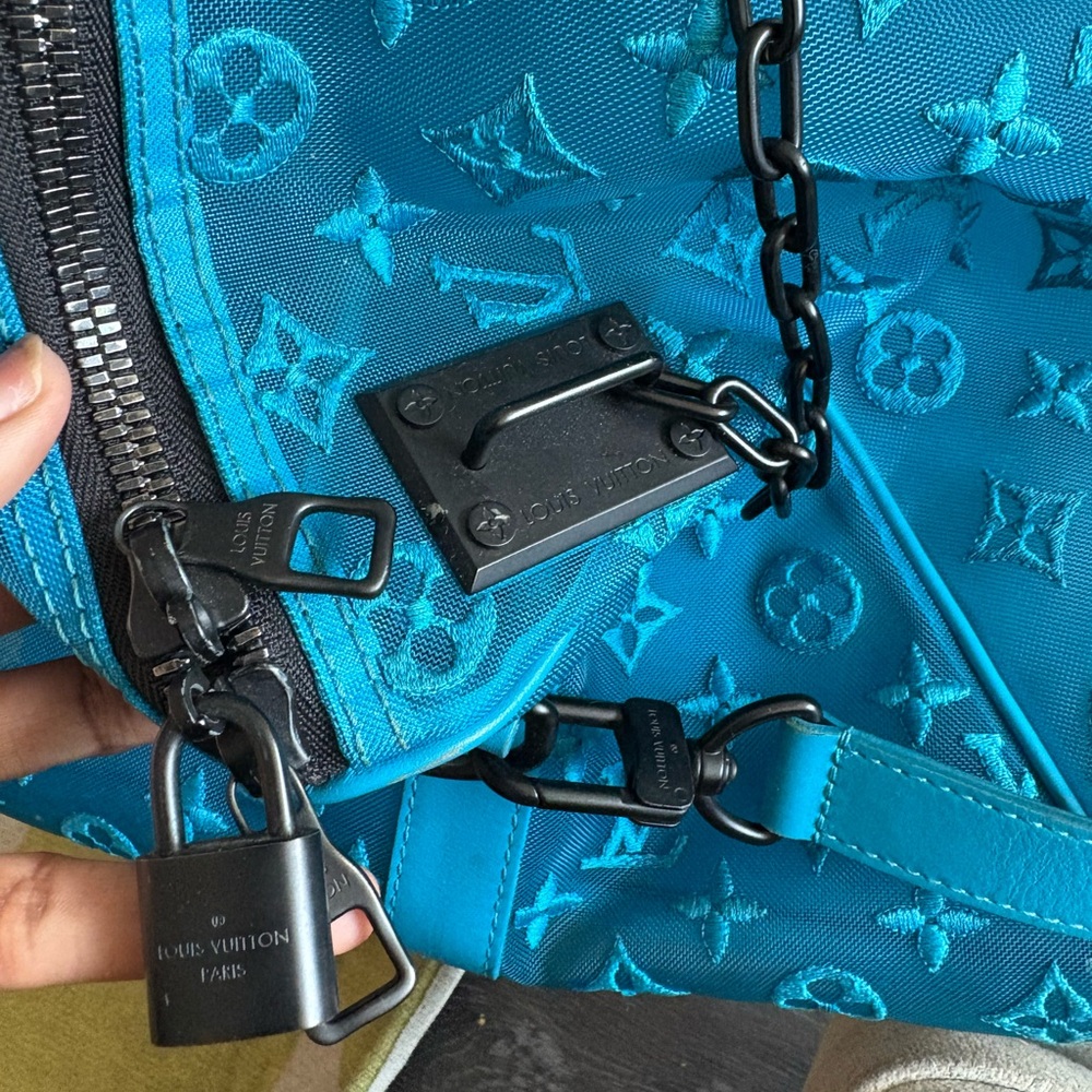 Louis Vuitton Turquoise Monogram Bag - Picture 4 of 7